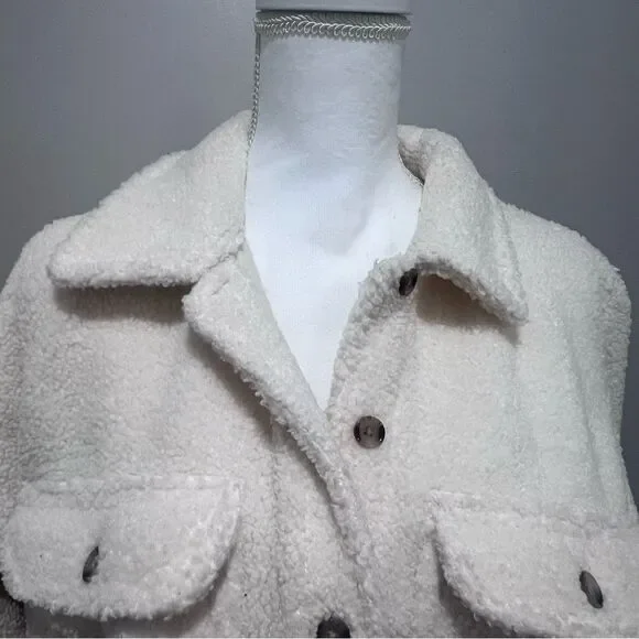 Universal Threads Women's Sherpa jacket size medium in ivory with pockets - Picture 4 of 10